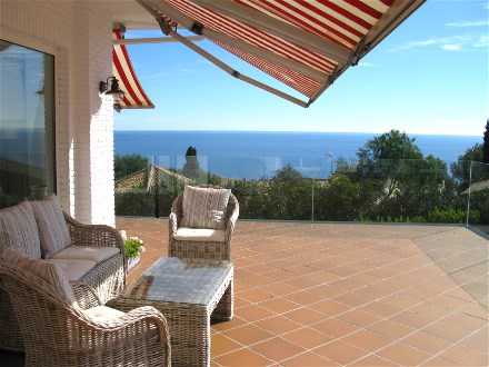 From the sunna terrace you have view to Playa Tesorillo, Playa Cabria 